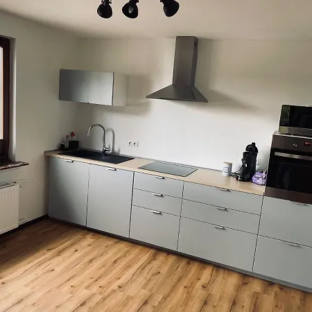 Ringtoys Mit Einem Gemeinschaftsbad One Bathroom To Share With Four *