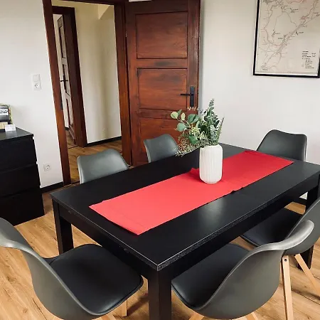 Ringtoys Mit Einem Gemeinschaftsbad One Bathroom To Share With Four Ubytování v soukromí