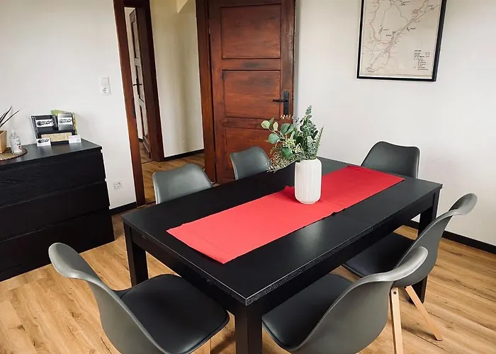 Ringtoys Mit Einem Gemeinschaftsbad One Bathroom To Share With Four Privatunterkunft